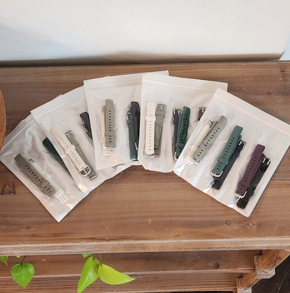 ⌚ 30 Fitbit Luxe Sport Bands Set – 5 Packs of 6 Bands, NEW, Sealed - Picture 8 of 12